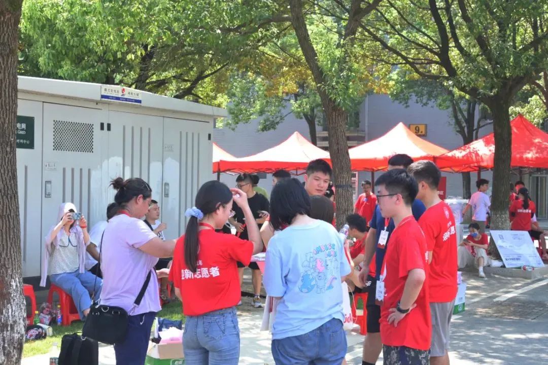 大一新生开学必备物品清单超详细,大一新生入学必备物品