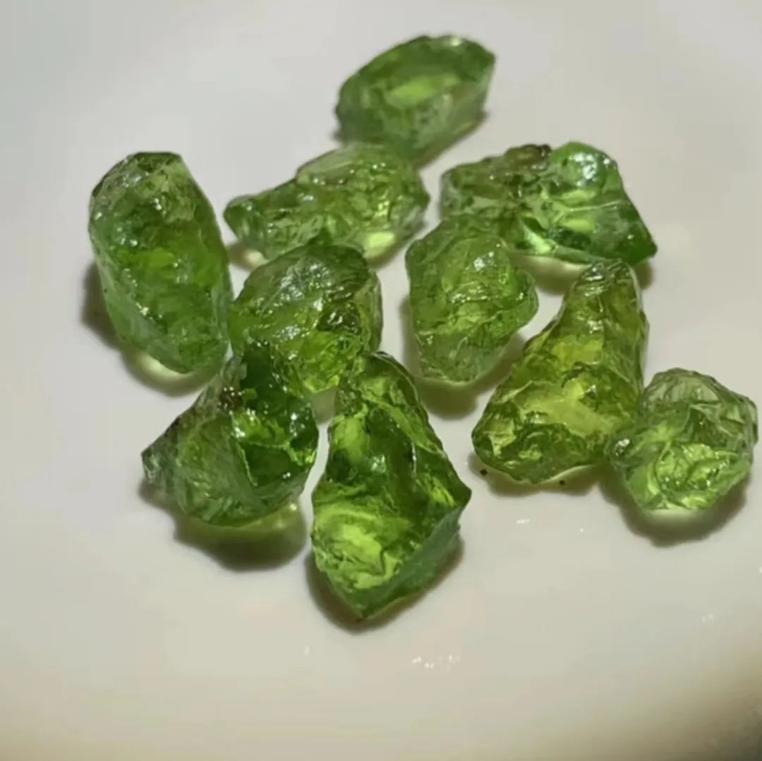 黄昏的祖母绿火神的眼泪？带你来看橄榄石！