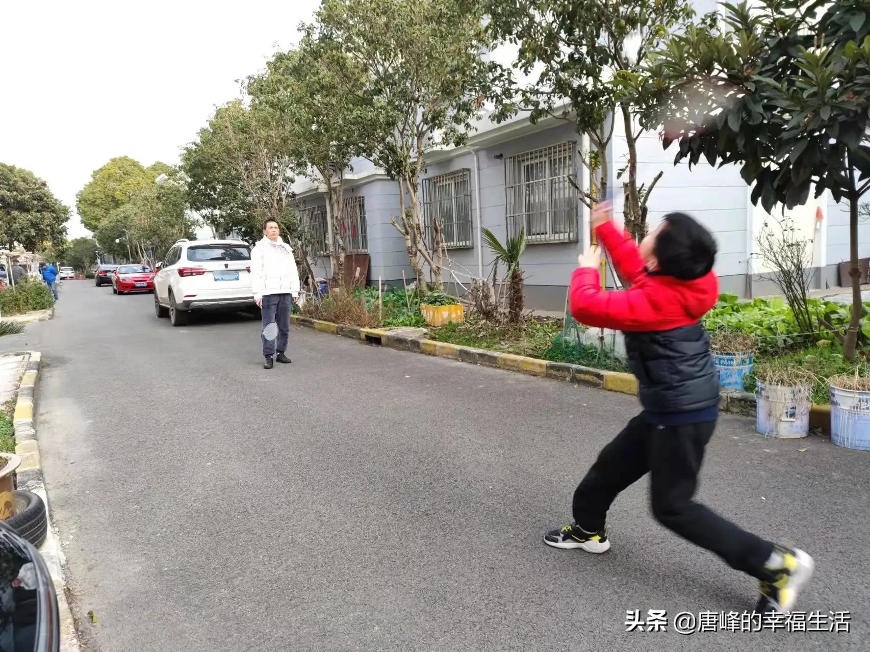 汽车APP上买的羽毛球拍，居然比电商卖的还便宜