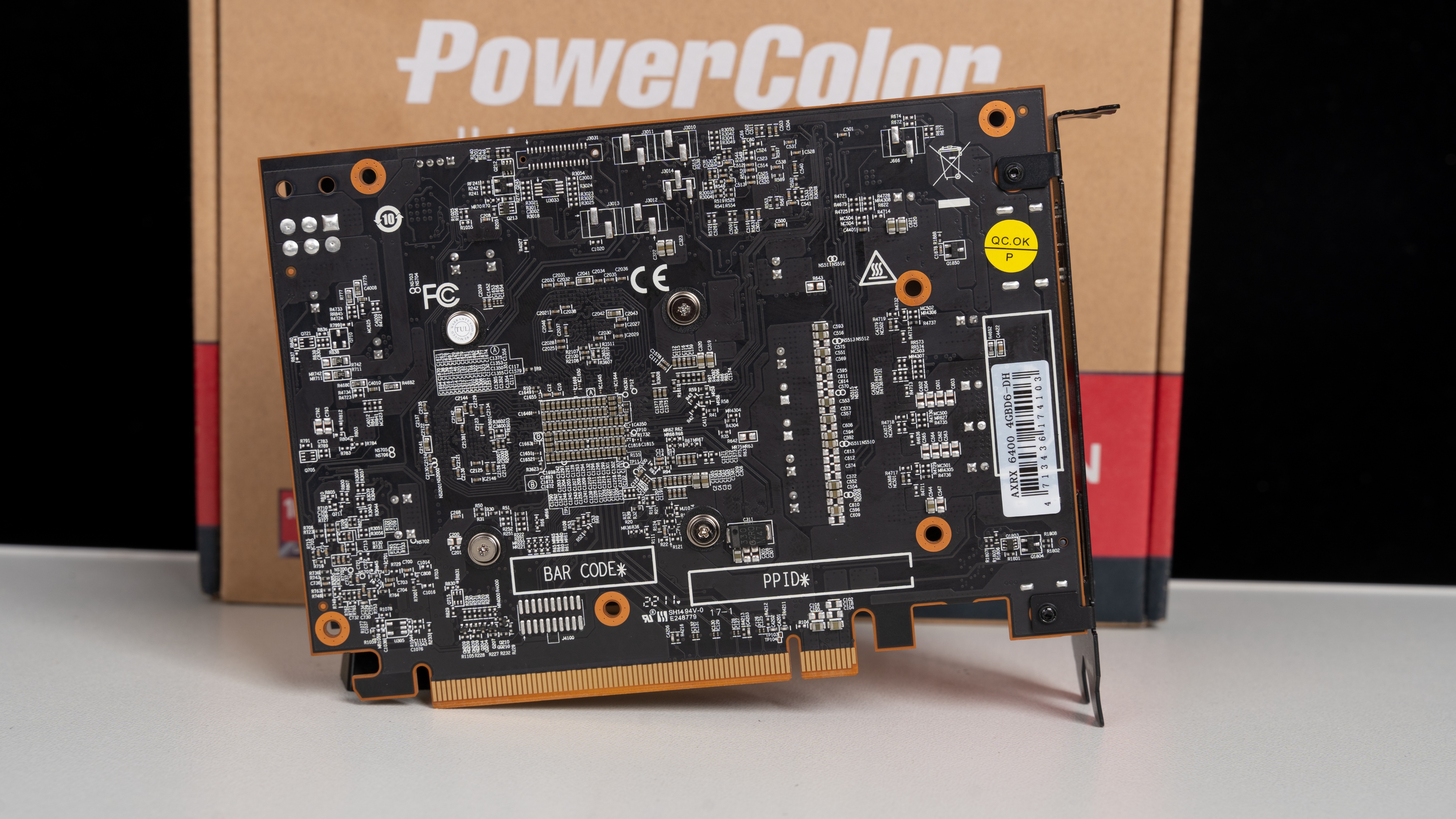 全新千元亮机卡怎么选，RX6400对比GTX1050Ti实测告诉你