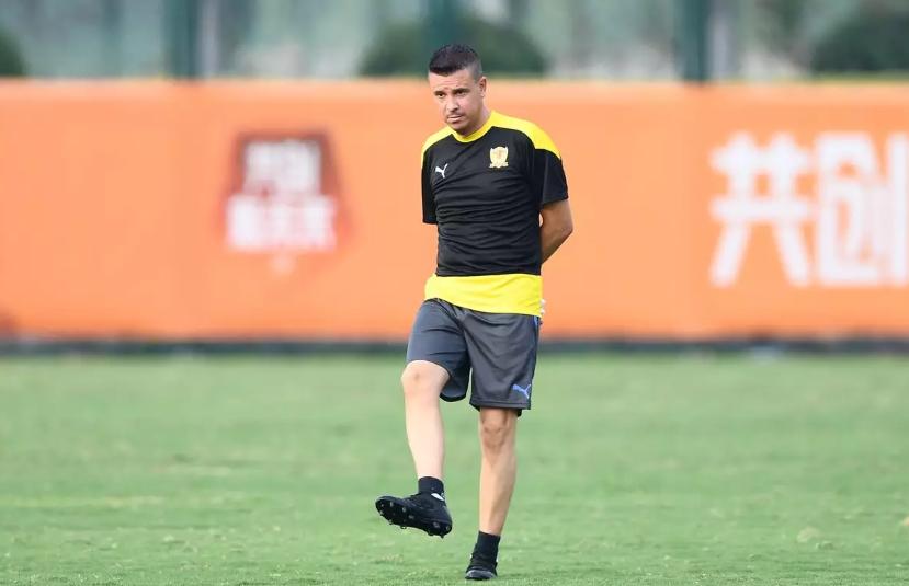 联赛刚开始，球队不玩了！足协难办了，选择被拿捏还是忍痛割爱？