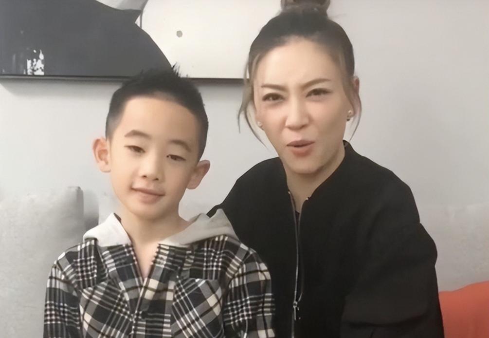 上海疫情期间的彭于晏,疫情期间居家的彭于晏