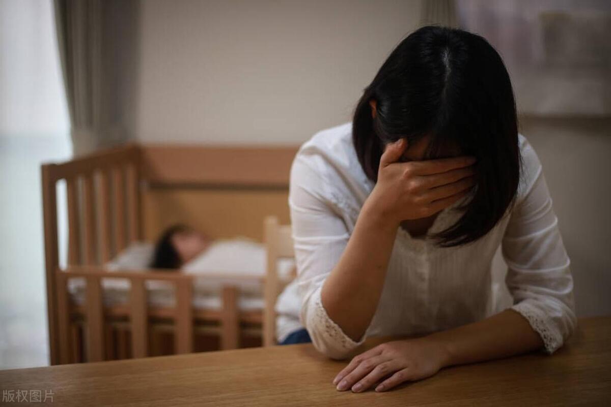 产后乳房出血是什么？它是由什么因素导致的，又有哪些危害呢？