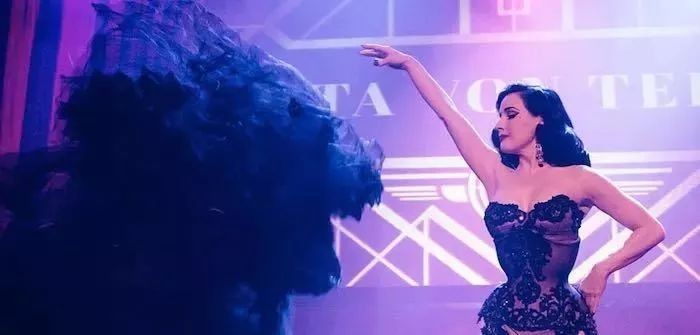 世界第一舞娘身价,世界第一舞娘的服装