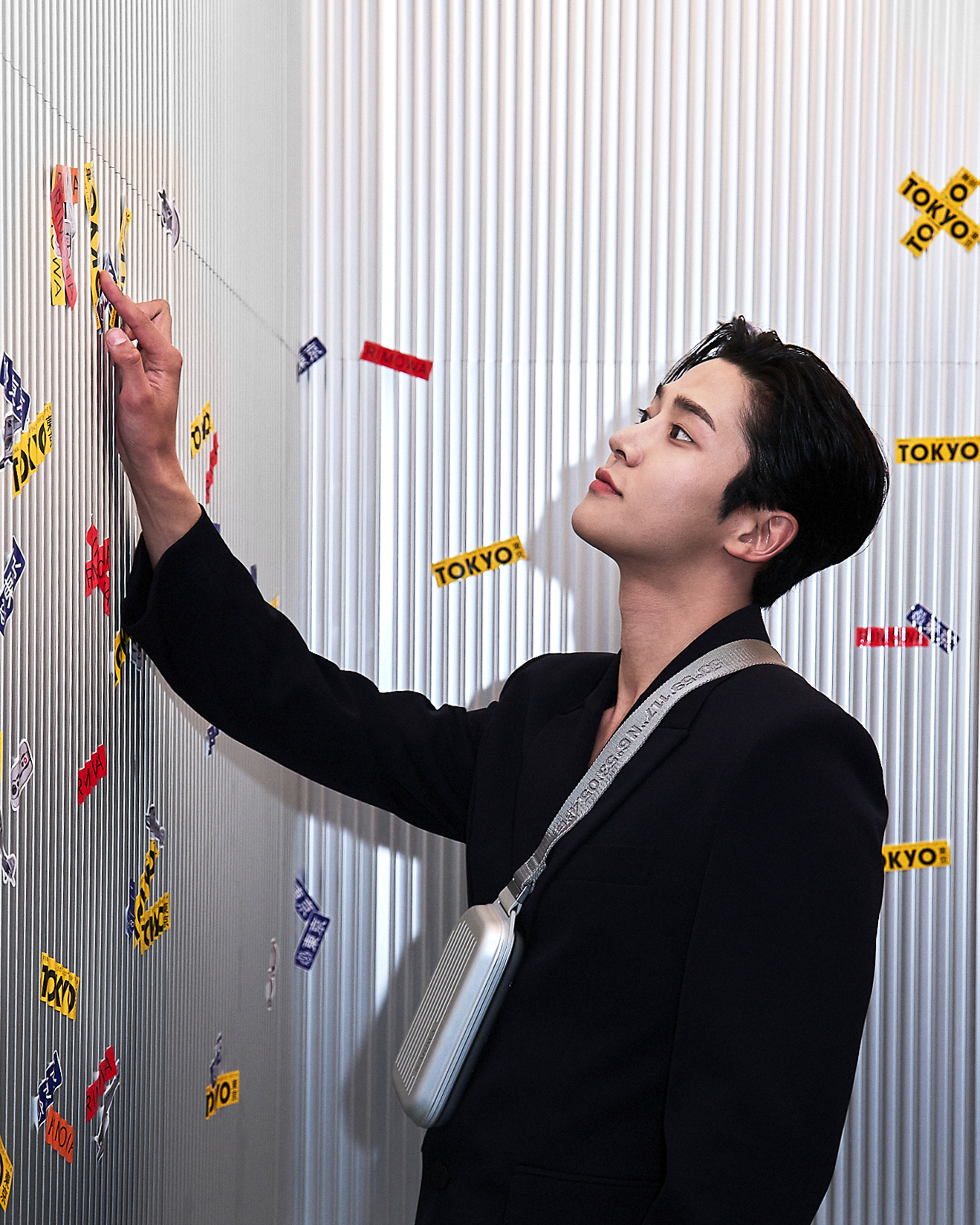 每周时报｜全球巡回第一站，RIMOWA就把朋友们的行李箱公开了？