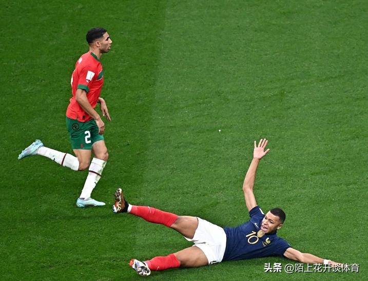 米兰铁卫破僵，法国2-0摩洛哥！决赛VS阿根廷，梅西和姆巴佩算账