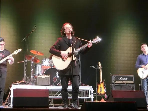 李玉刚新歌万疆贵州篇,李玉刚经典歌曲游山恋