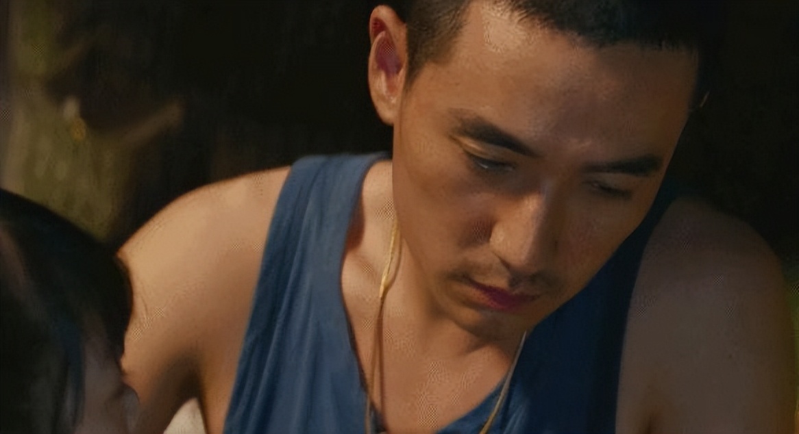 朱一龙凭借人生大事都获得什么奖,朱一龙年底凭多个奖项刷脸