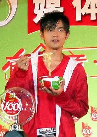 截止2020周杰伦代言了哪些品牌,周杰伦什么时候代言的可比克薯片