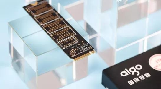 为什么电脑卖家都推荐两根8g内存而不是一根16g内存？是坑小白吗