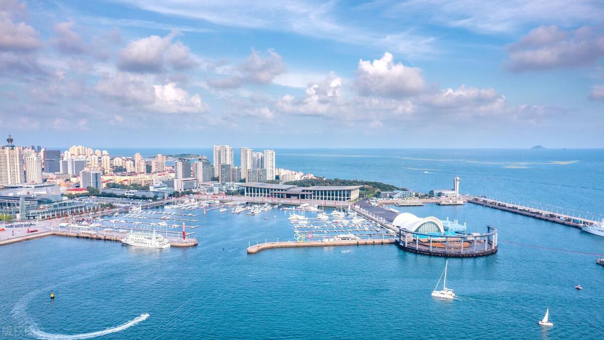 青岛美食攻略最值得去的地方,青岛旅游必去的八个打卡旅游景点