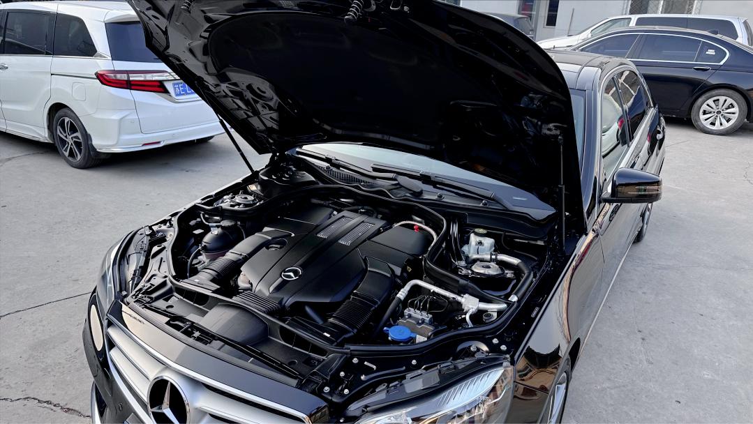 奔驰w212翻新改造全过程,奔驰w212老车翻新