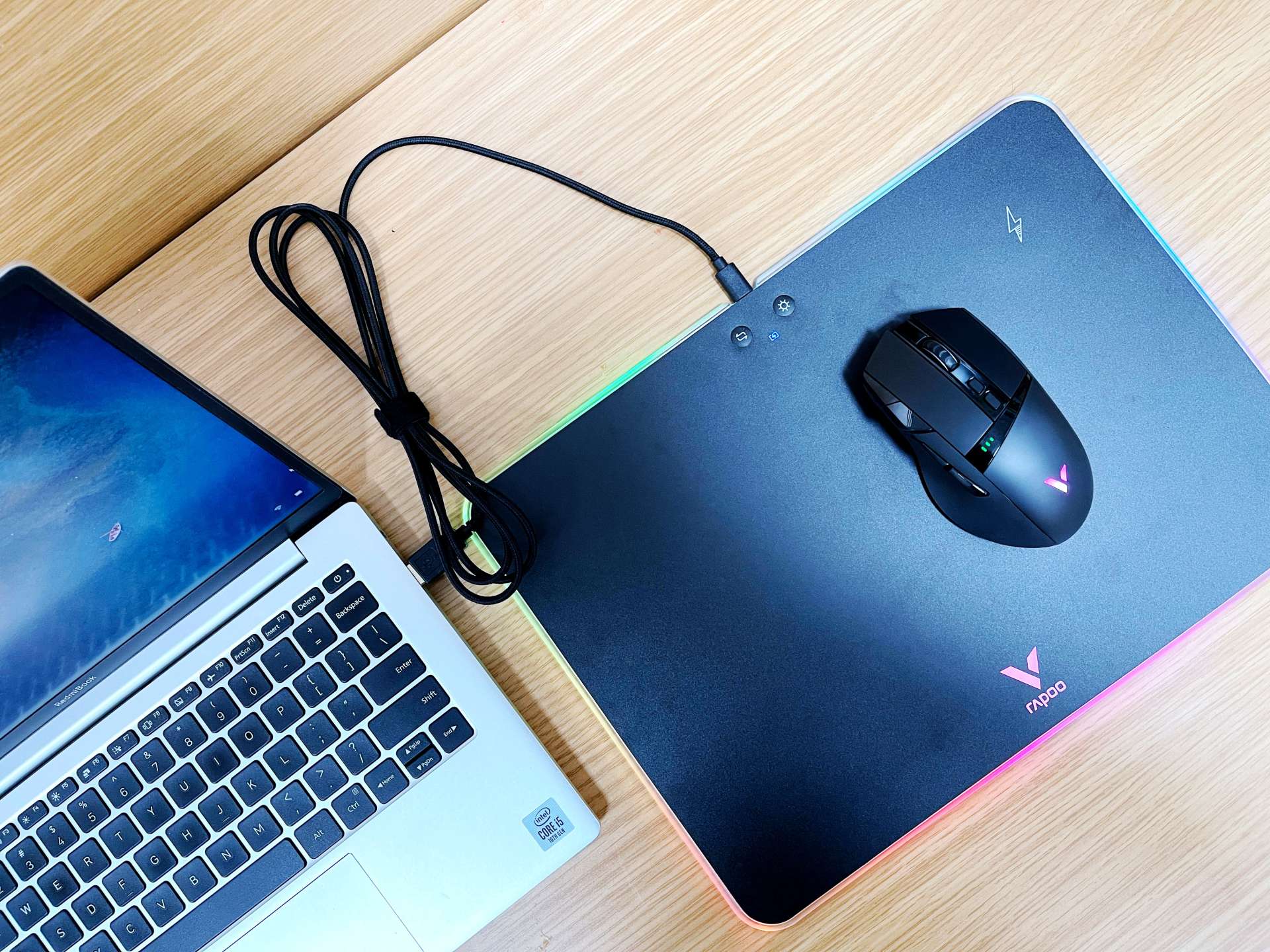 雷柏v1游戏鼠标好用吗,雷柏v10s鼠标垫