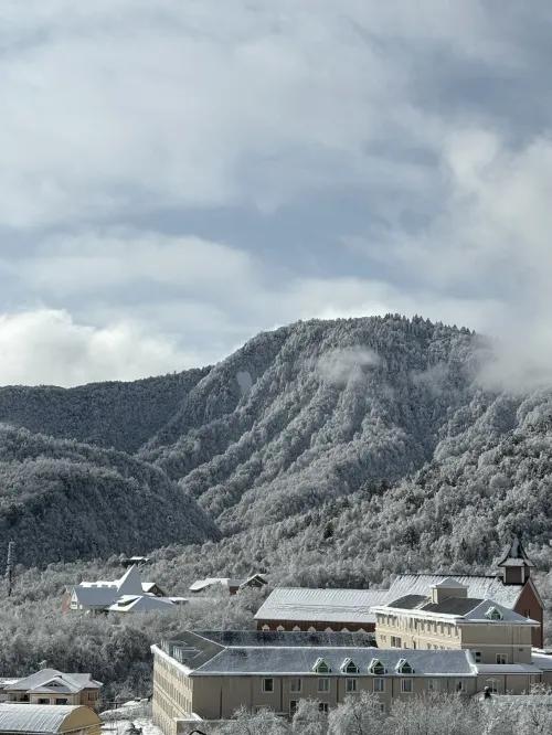 西岭雪山住宿攻略推荐,西岭雪山警察免门票需预约吗