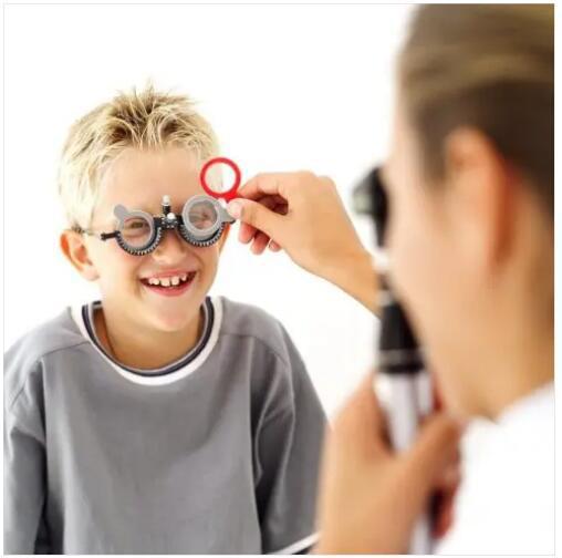 近视眼镜怎样配眼镜才舒服,上海配眼镜比较便宜靠谱