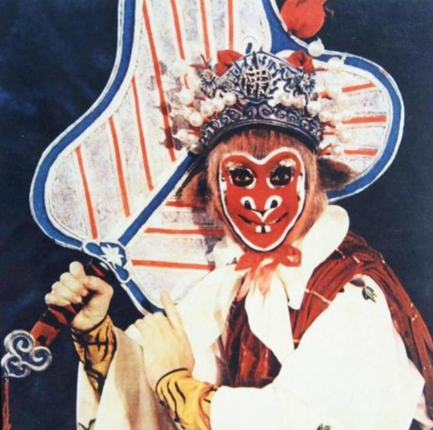 六小龄童哭灵,六小龄童唐僧送行