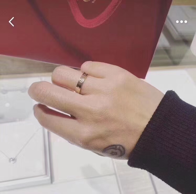 cartier卡地亚love情侣对戒18k玫瑰金,卡地亚对戒款式新款