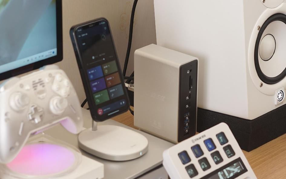 好看充满科技感的桌搭,桌搭好物推荐简约