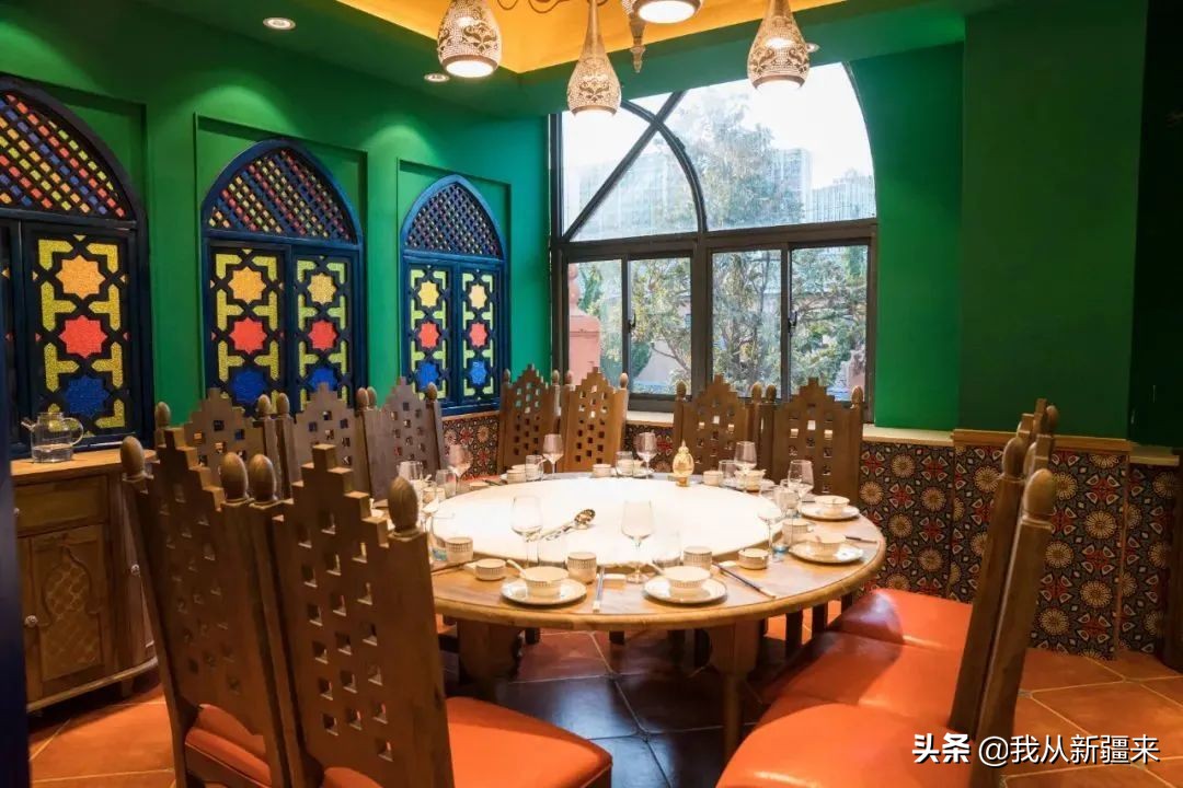 @合肥市民，听说有人给你搬来了一座*疆新**