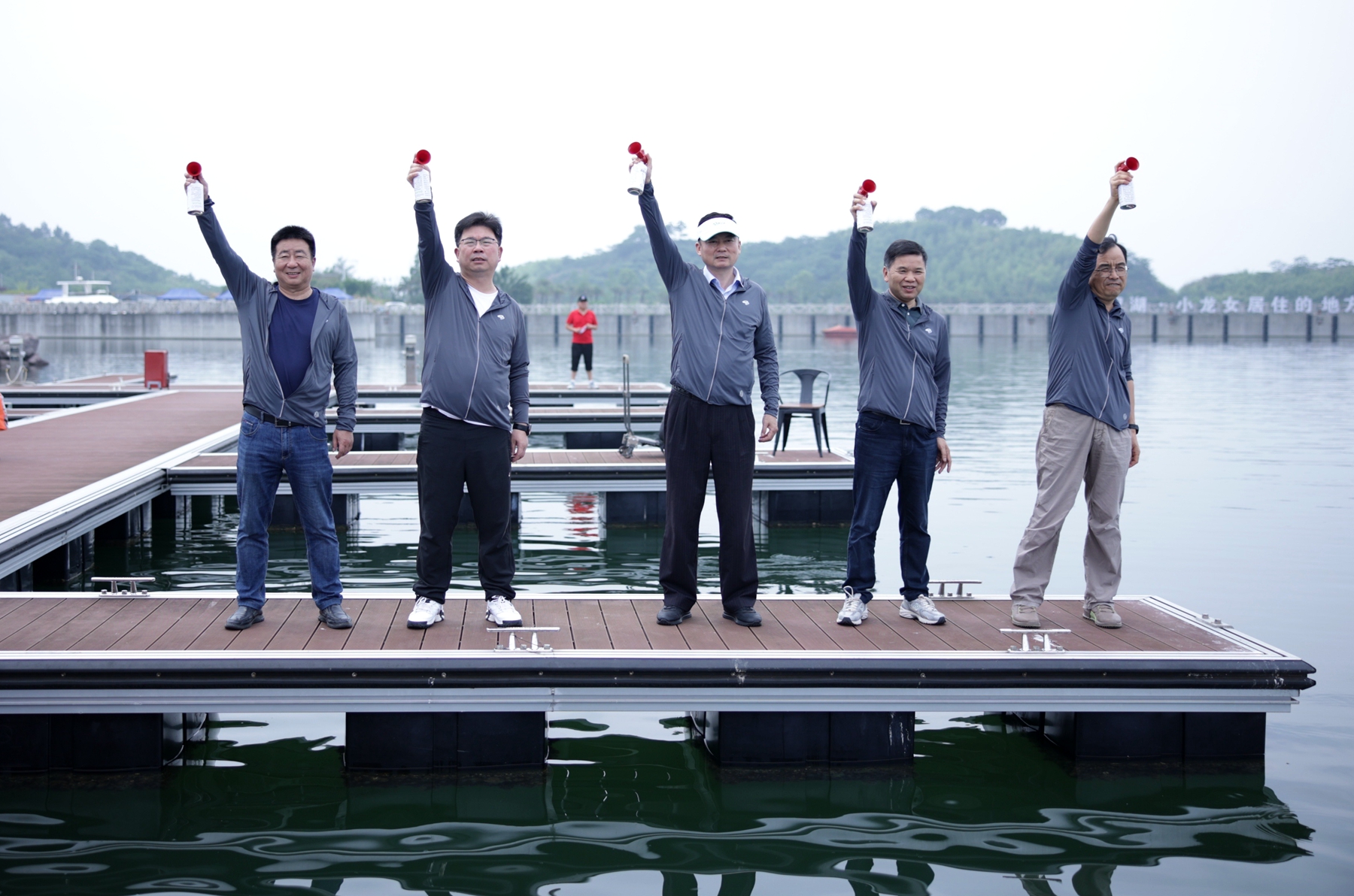 “天妃湖杯”2023宁波市全民桨板联赛（宁波湾站）激情开赛