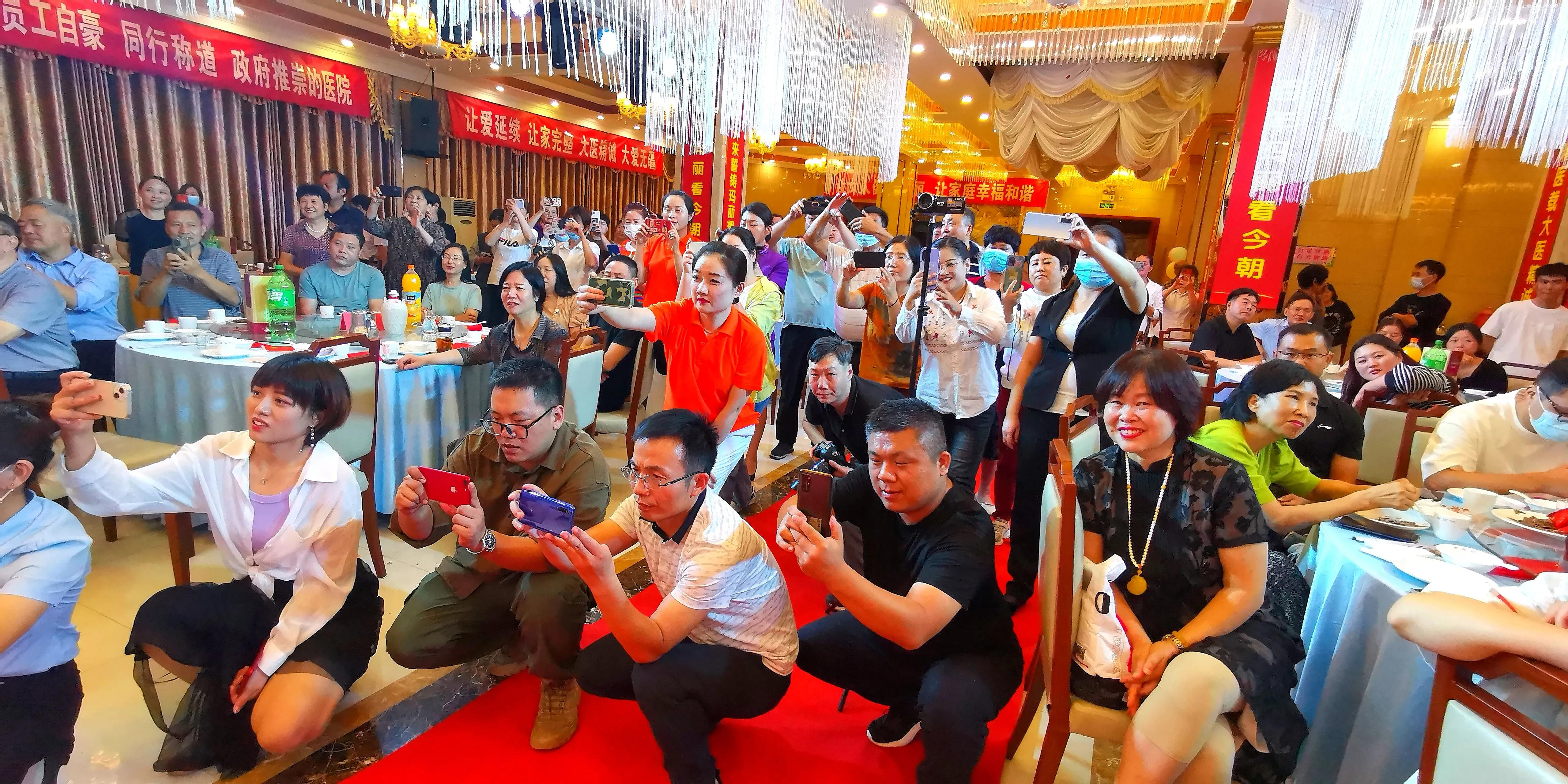 十年护佑再启征程——许昌玛丽医院举办十周年院庆系列活动