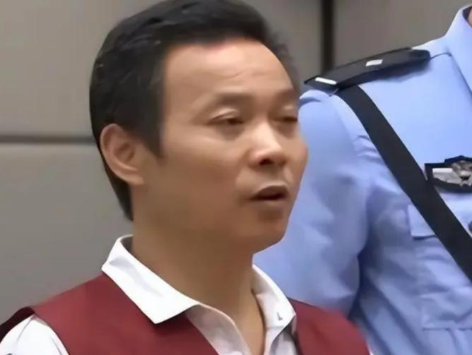 女教师被推入下水井,江西女教师被男子刺身亡