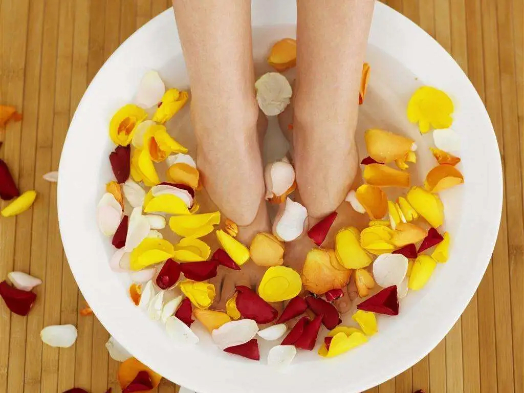 大脚拇外翻走路如何矫正,大脚趾歪了怎么矫正