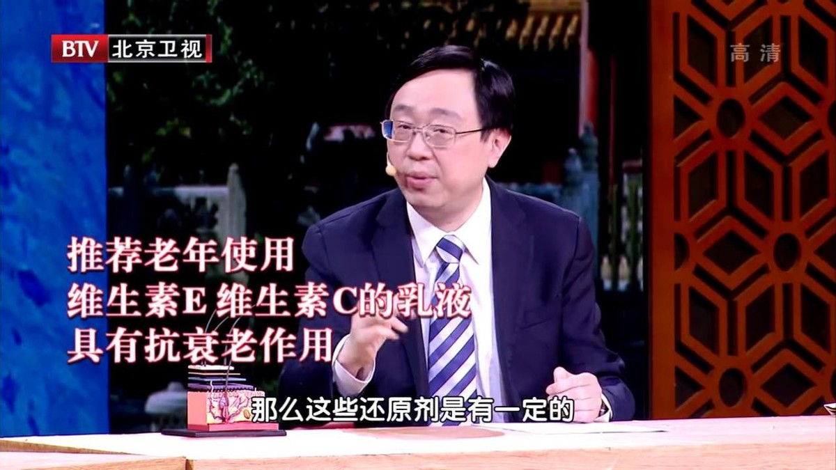 皮肤上有黑点是癌症的前兆吗,皮肤长出红点要注意癌症的表现