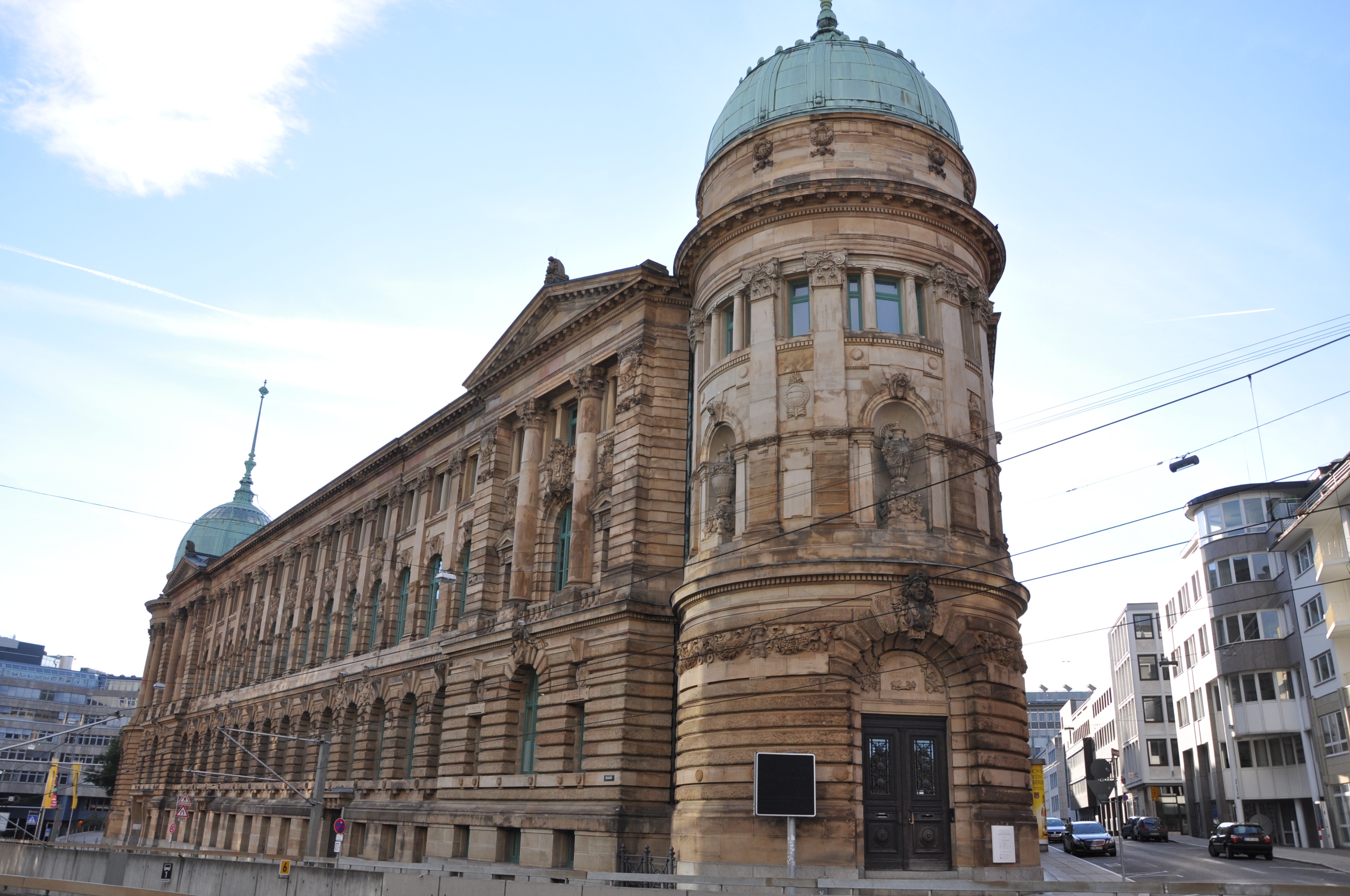 奔驰博物馆斯图加特,斯图加特保时捷展览馆