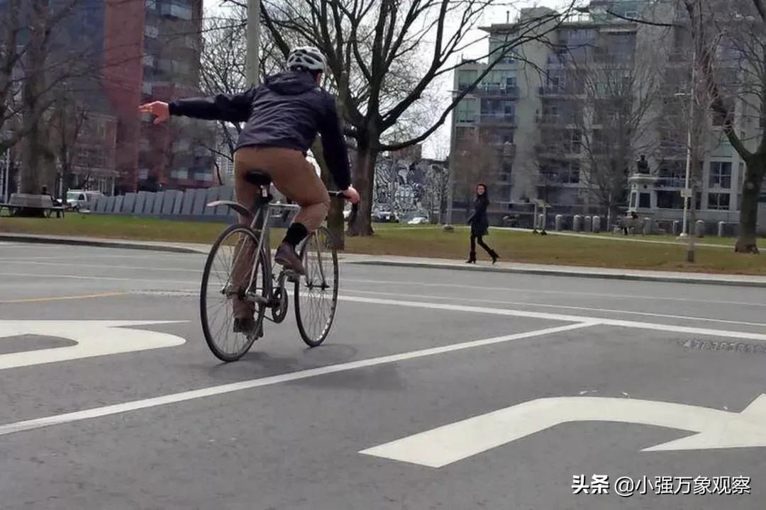 荷兰骑自行车可以带人么,在荷兰骑自行车注意事项