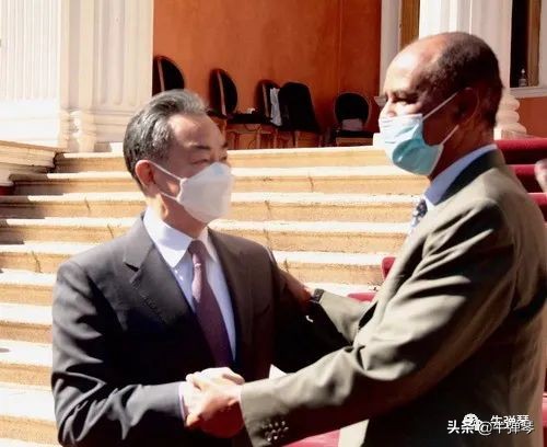 中国外交第一次胜利,新外长的第一场旋风式外交