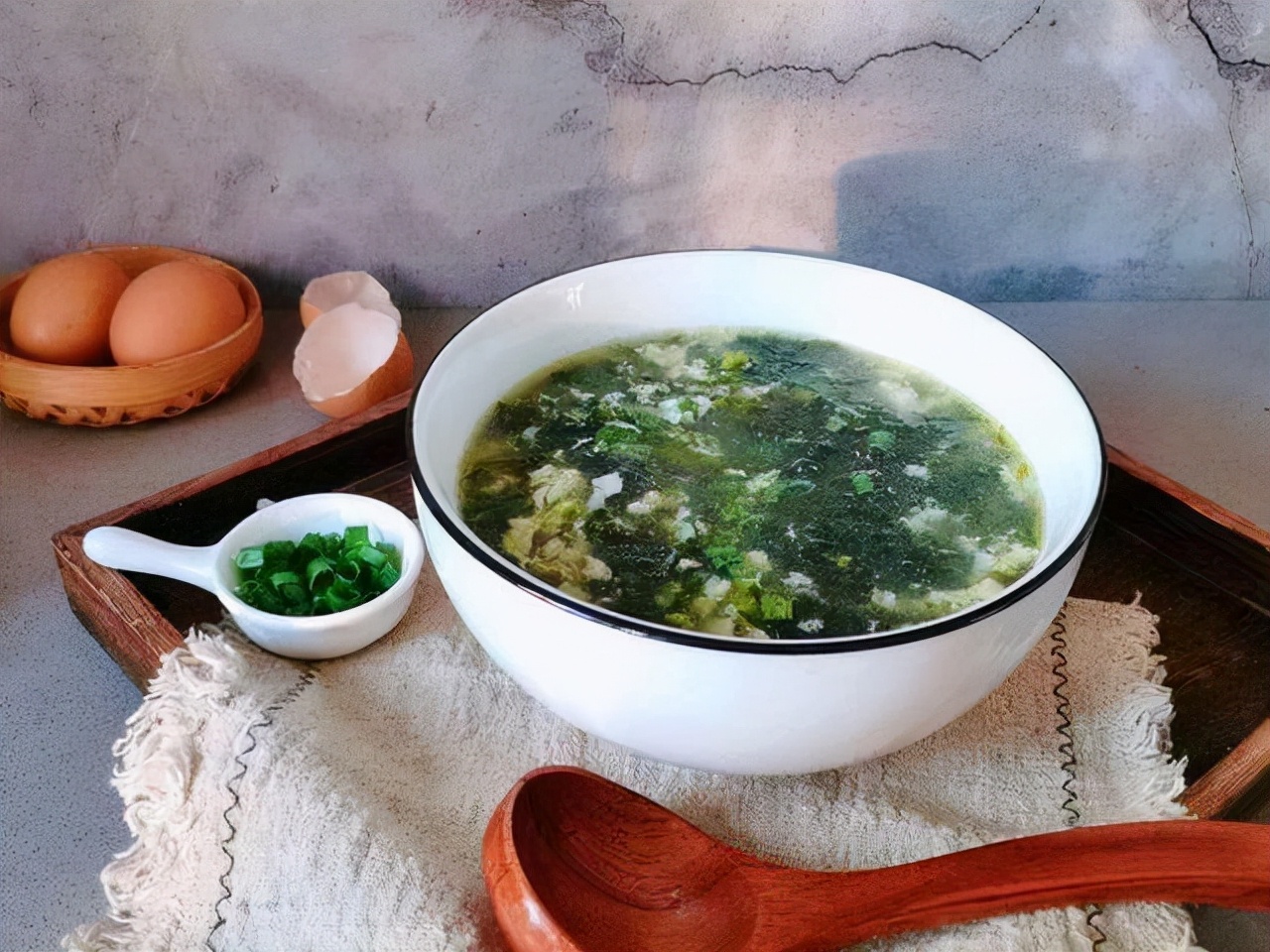 紫菜下锅前,要不要“洗一下”再煮?很多人不懂,得看情况