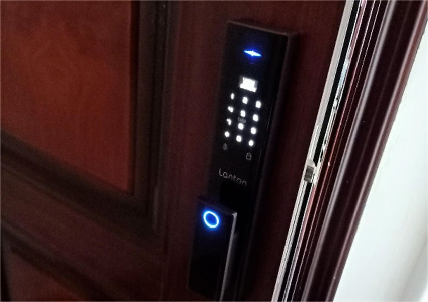 指纹锁好用吗值得买吗,高科技指纹锁有用吗