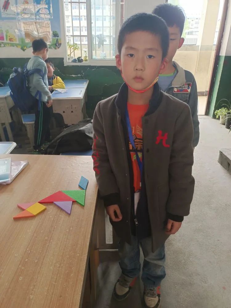 唐县镇第二小学：传递“珍”书香，演绎“真”故事