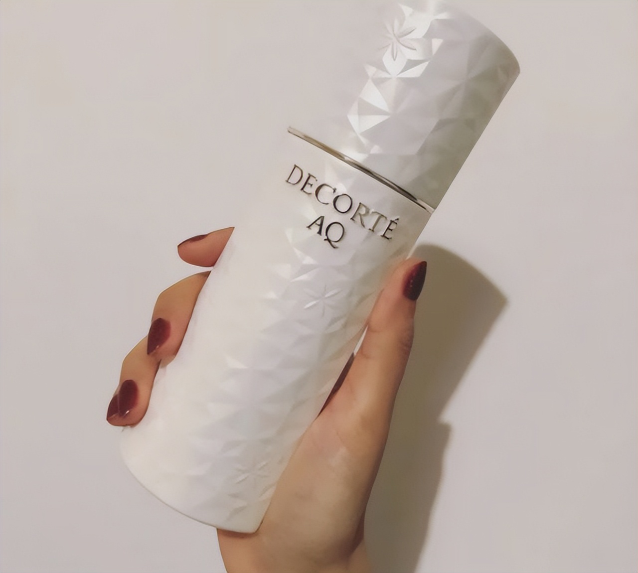 爽肤水水润美白推荐学生,爽肤水推荐美白收缩毛孔