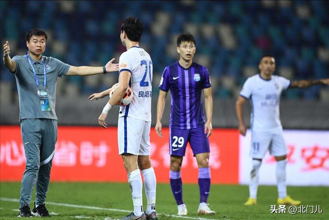 中超第一锋霸比赛,1-0中超黑马狂飙7分追平上港申花