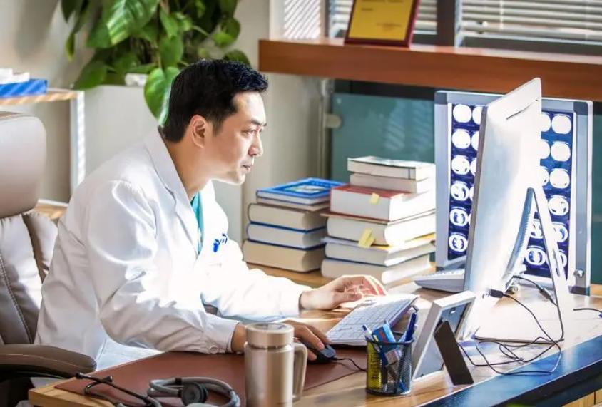 最美变性人河莉秀:因不能生育被丈夫抛弃,45岁认爱企业家新男友