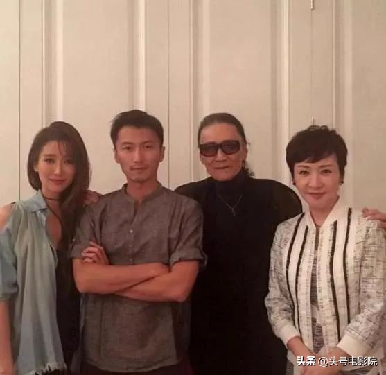 84岁谢贤与女友重燃爱火,谢贤84岁和初恋重温旧情