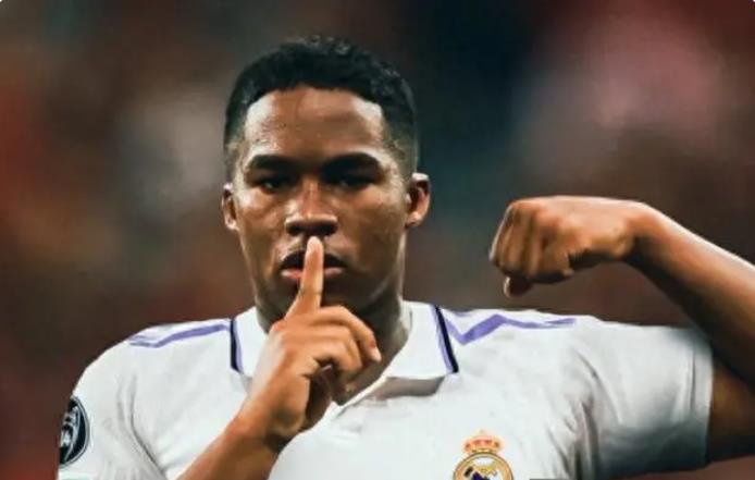 皇马引援超级巨星,皇马新赛季三叉戟