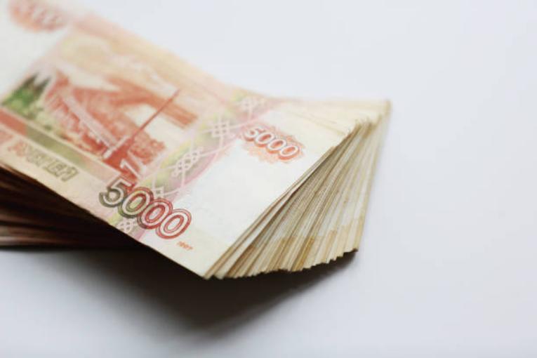 卢布汇率上涨对俄罗斯有什么利弊,卢布汇率上升对俄罗斯的影响