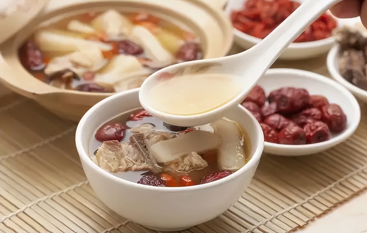 夏天喝什么汤祛湿补虚,夏季养阳生津的汤