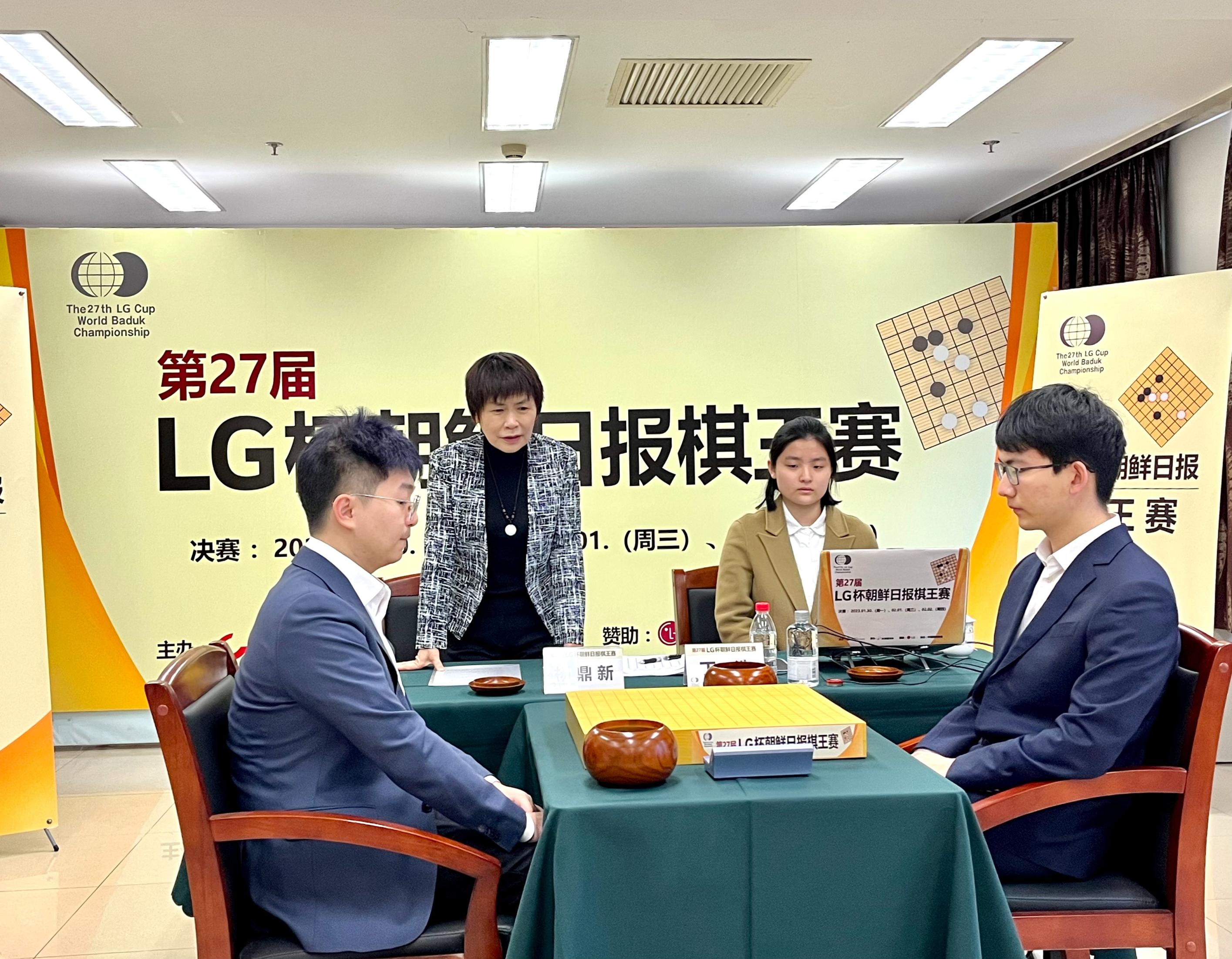 lg杯杨鼎新对申真谞直播,lg杯对局讲解