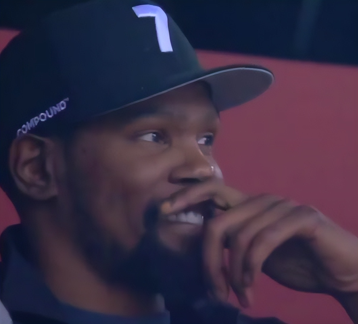 杜兰特现身夜店练投篮,杜兰特现身夜店狂欢