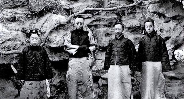 清灭亡后的贵族去哪里了,大清灭亡后皇族落魄了吗