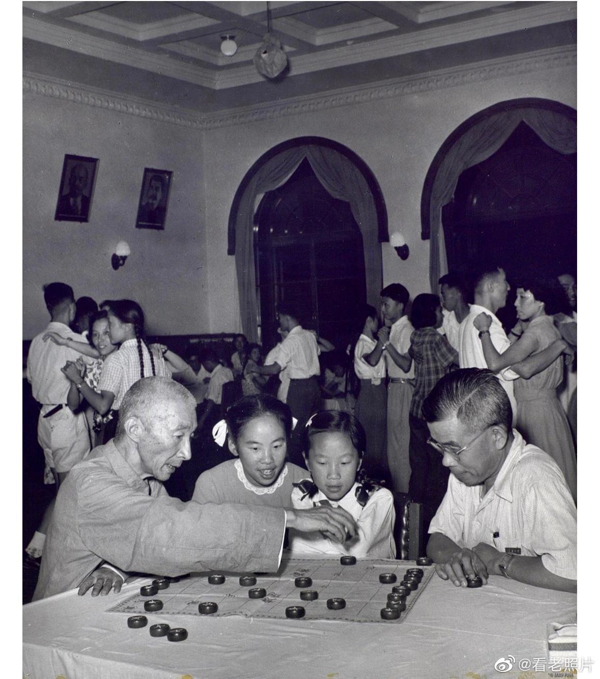 民国暗娼女子旧影:30个老照片揭秘那段风尘岁月2