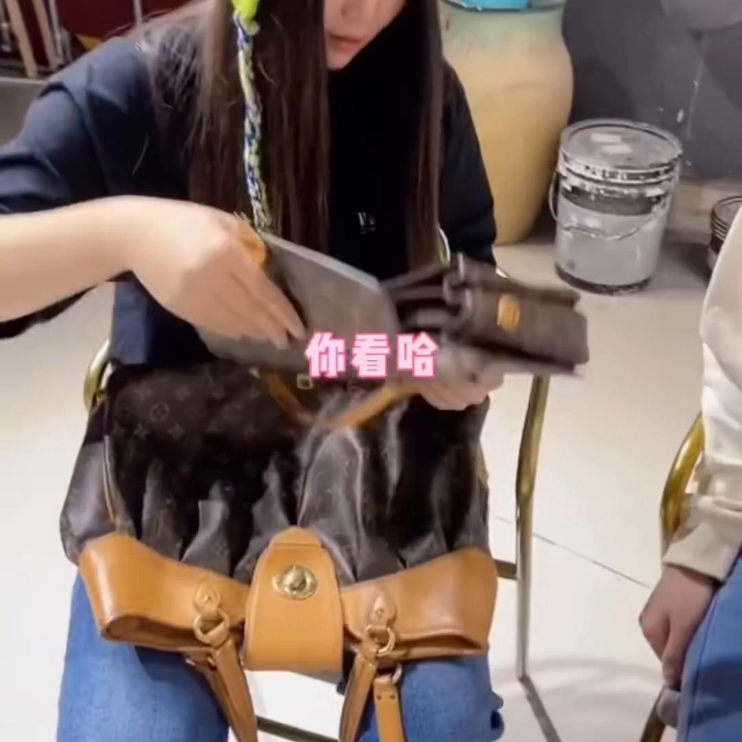 粉丝跑几百公里过来卖车,粉丝千里迢迢