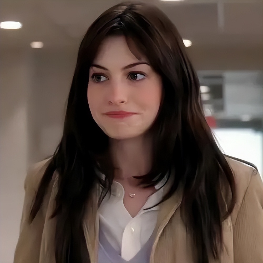 穿普拉达的女王这部电影讲了什么,如何推荐穿普拉达的女王这部电影