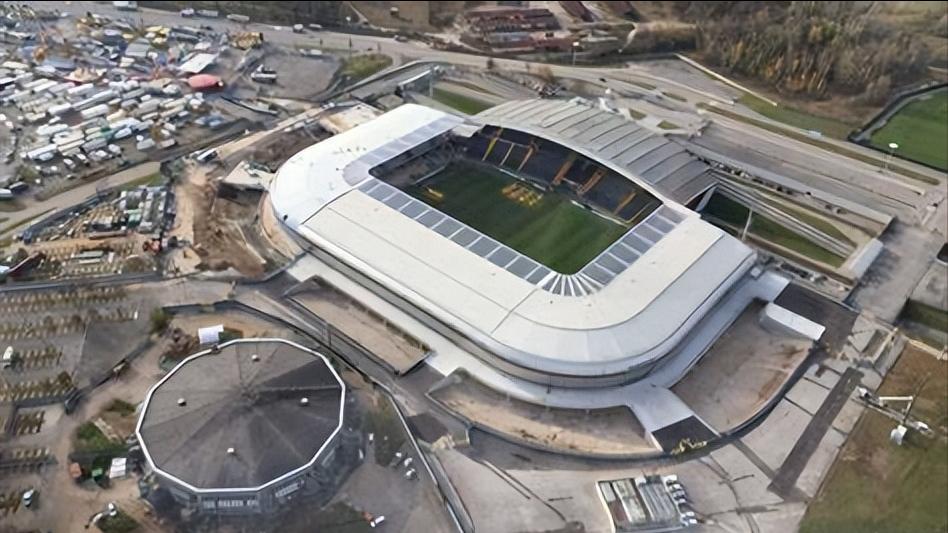 德甲联赛18座球场巡礼,意甲联赛赛场