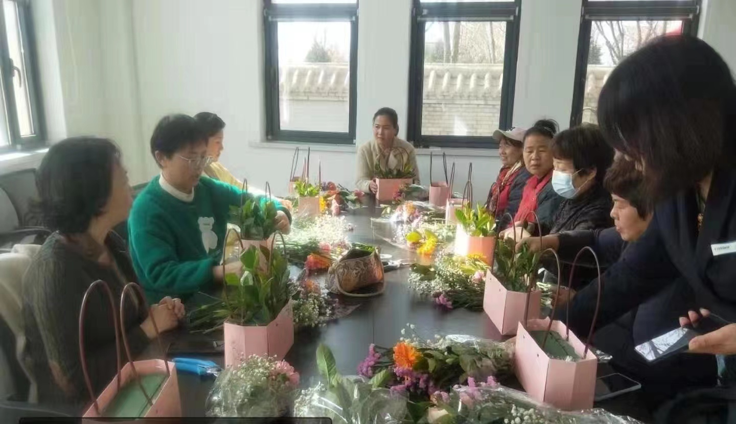 全新红色物业为基层社区治理赋能,党建引领社区治理红色物业工作