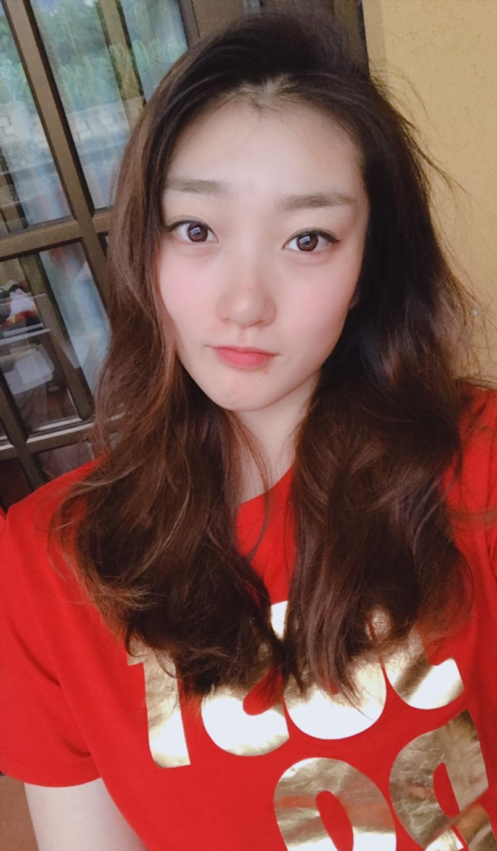 通过40张生活照，了解女篮女神李梦，现任国手、中尉、勒布朗-梦